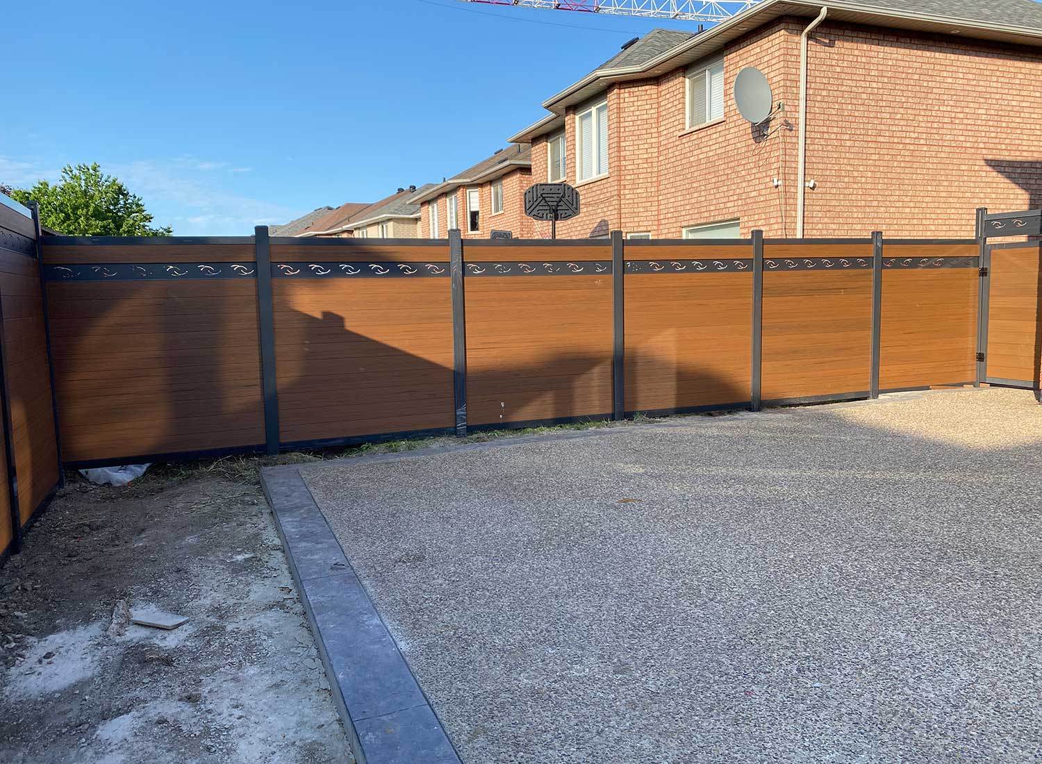 Composite-Fence-Panels-Full-Privacy-Composite-Woodgrain-Privacy-Fence-with-Latice-Installed-in-Brampton.jpg